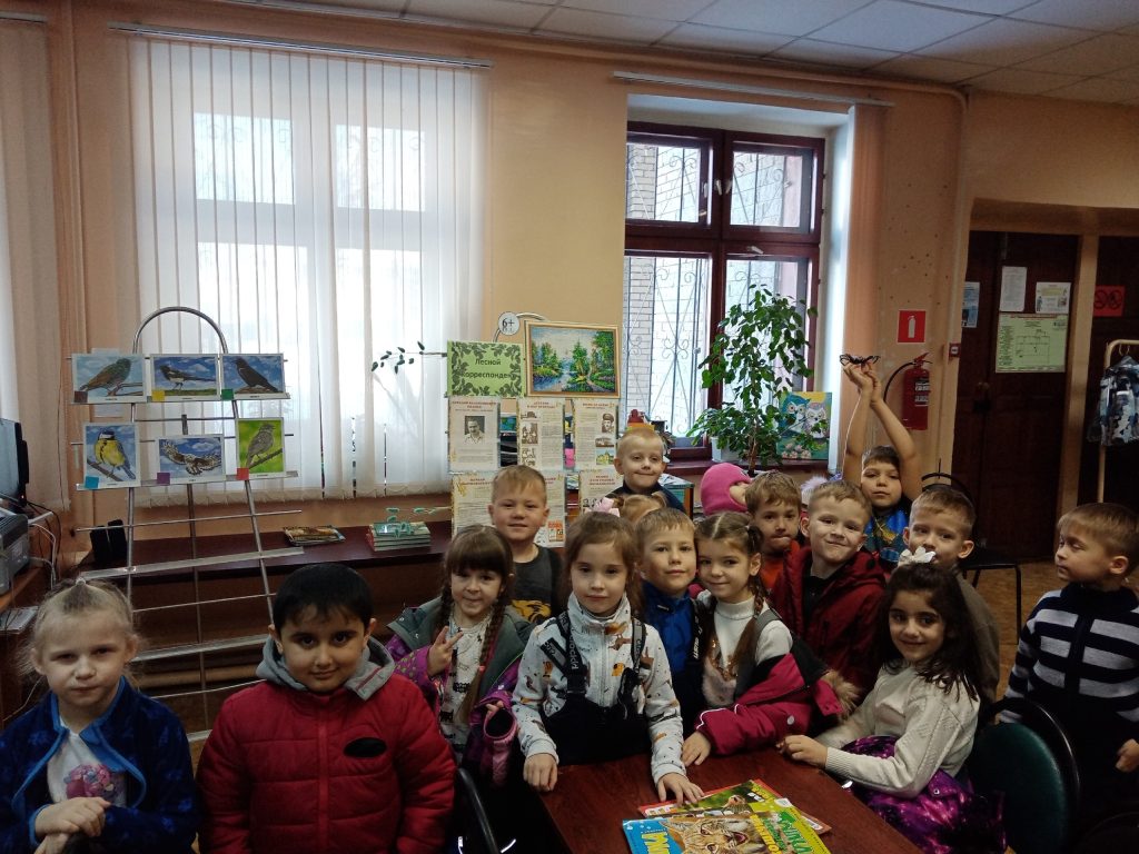 Дошкольники в Ждановской детской библиотеке